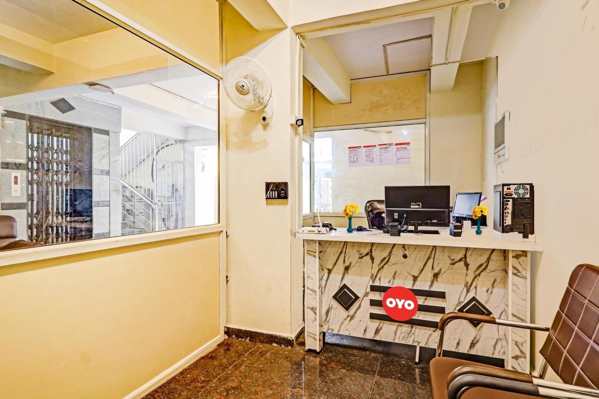 Oyo Happy Stay Hotels Haidarábád Kültér fotó
